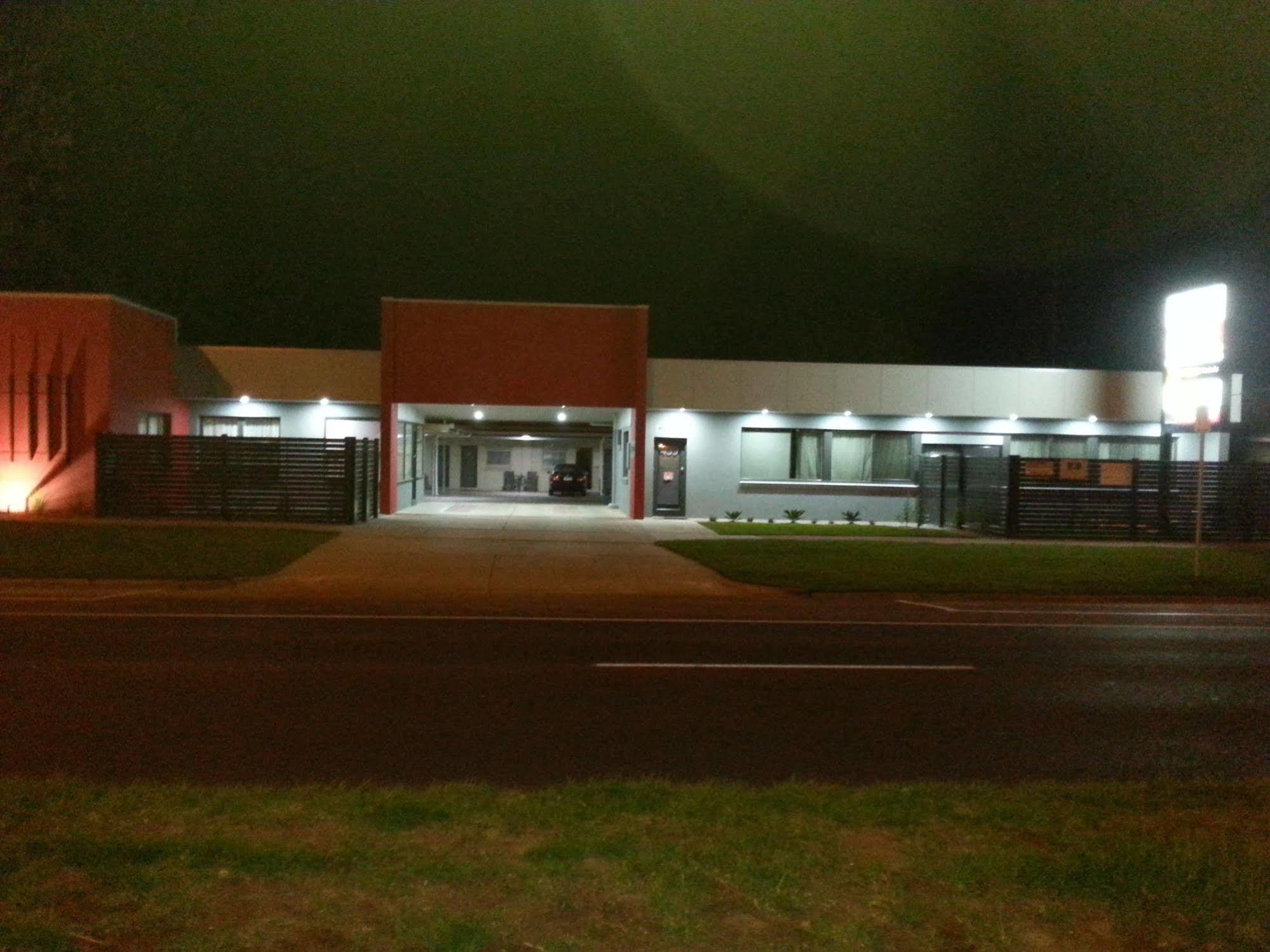 High Street Motel Echuca Moama Exterior photo